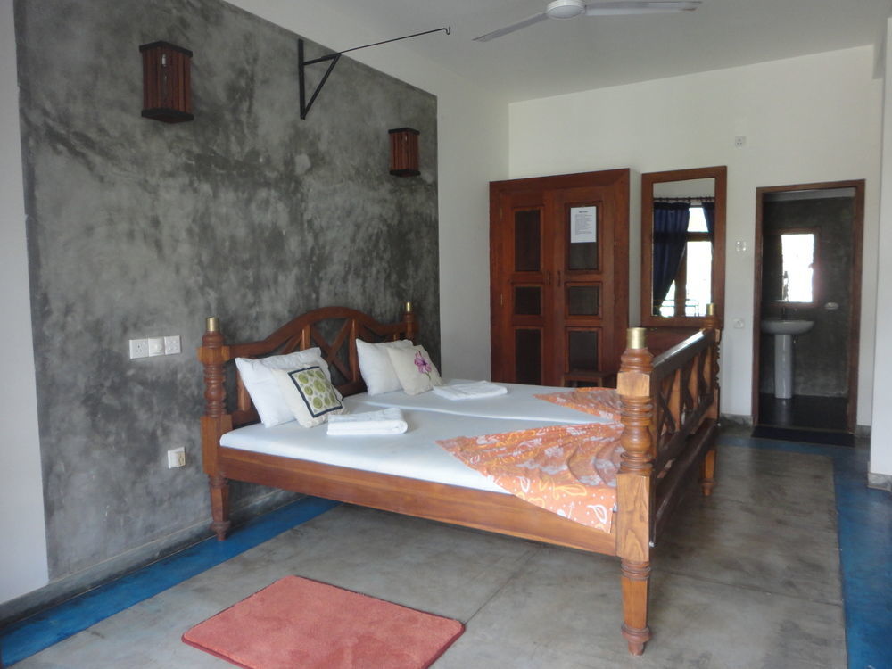 Aaradhya Mirissa Hotel Exterior photo